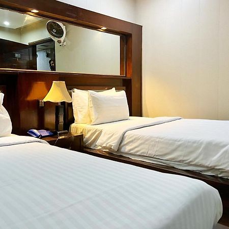 Bling Hotel International Multan Exterior photo