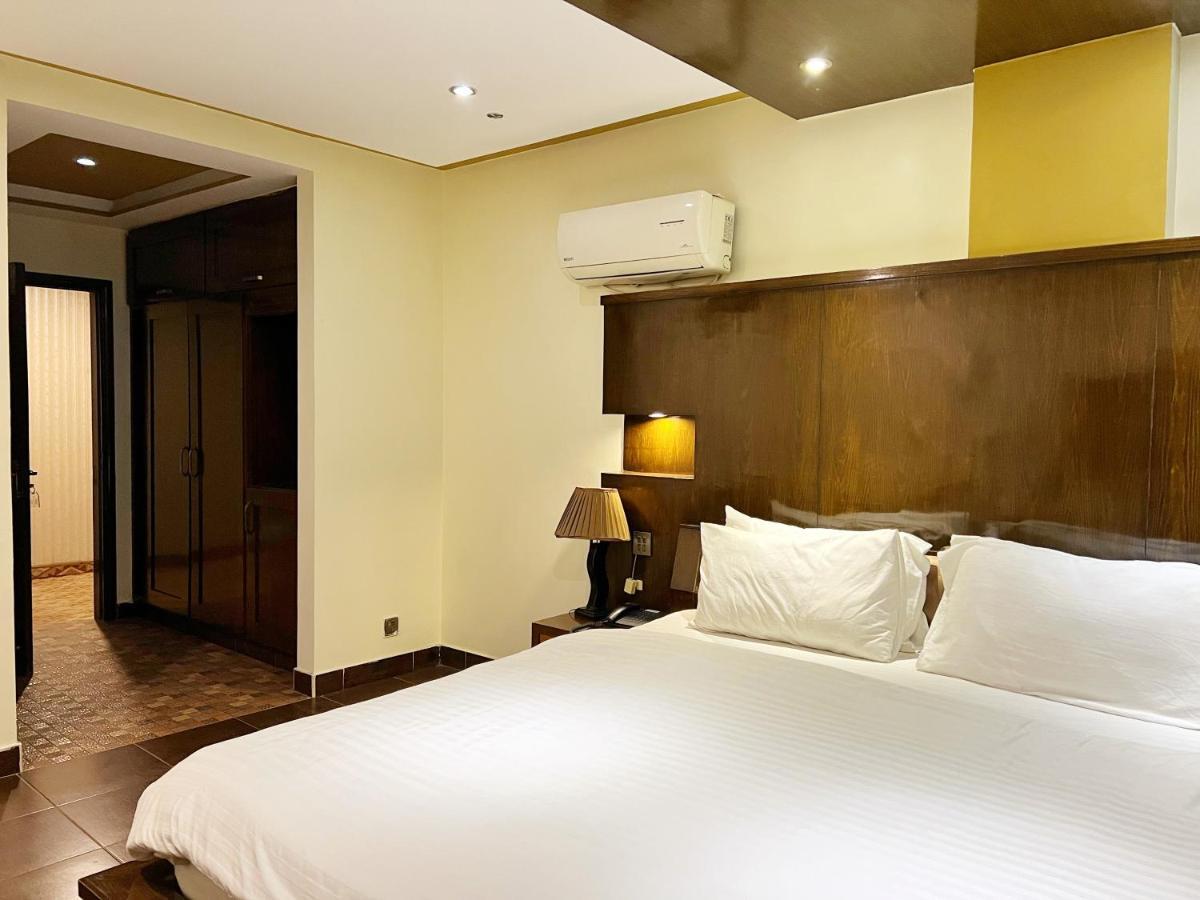 Bling Hotel International Multan Exterior photo