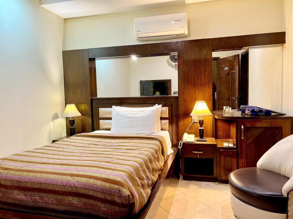 Bling Hotel International Multan Exterior photo