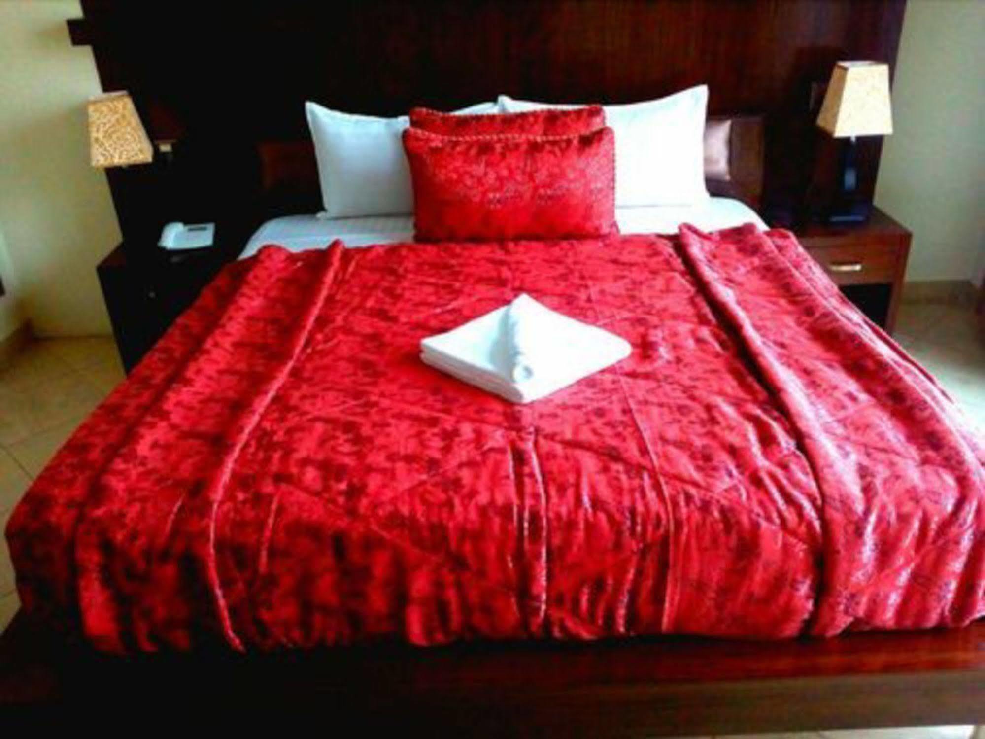 Bling Hotel International Multan Exterior photo